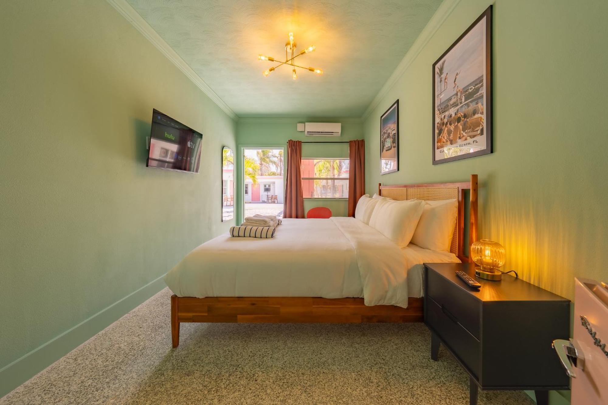 Monaco Vacation Rentals Клиъруотър Бийч Екстериор снимка